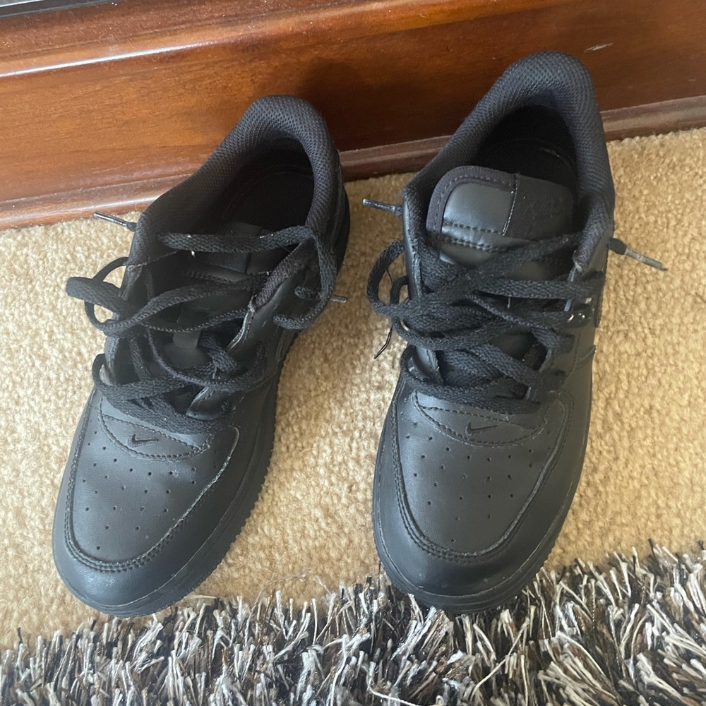 Like brand new boy Air Force one brand Nike
